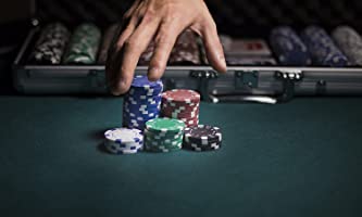 Les mains au poker